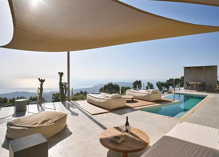 Summit At Santorini Heights